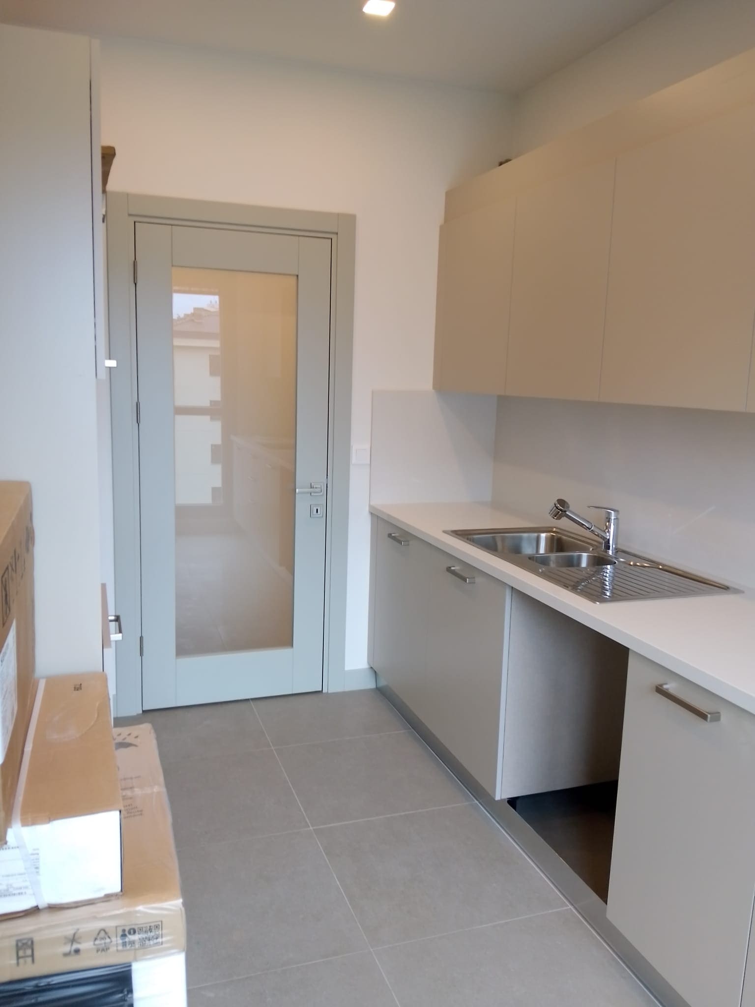 Suadiye’de Bağdat Caddesi Yakını 3+1 Kiralık Lüks Daire – 0 Bina