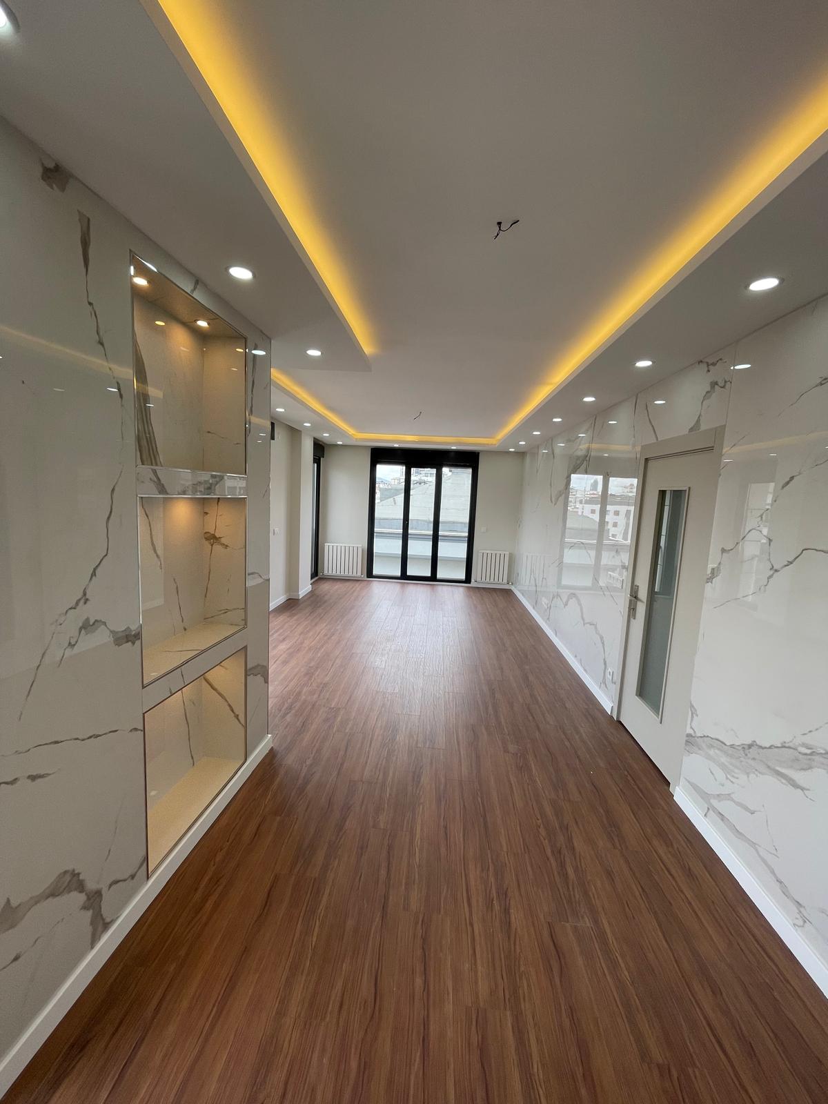 Göztepe’de 154 m² Teraslı 4+1 Çatı Dubleksi | Kısmi Deniz Manzaralı